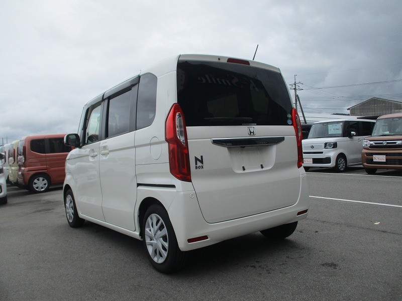 ホンダ N BOX 18枚目