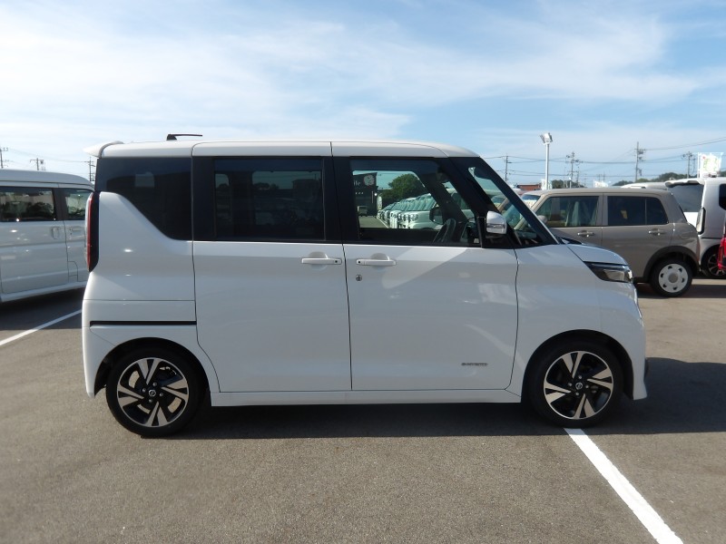 ニッサン ルークス 3枚目