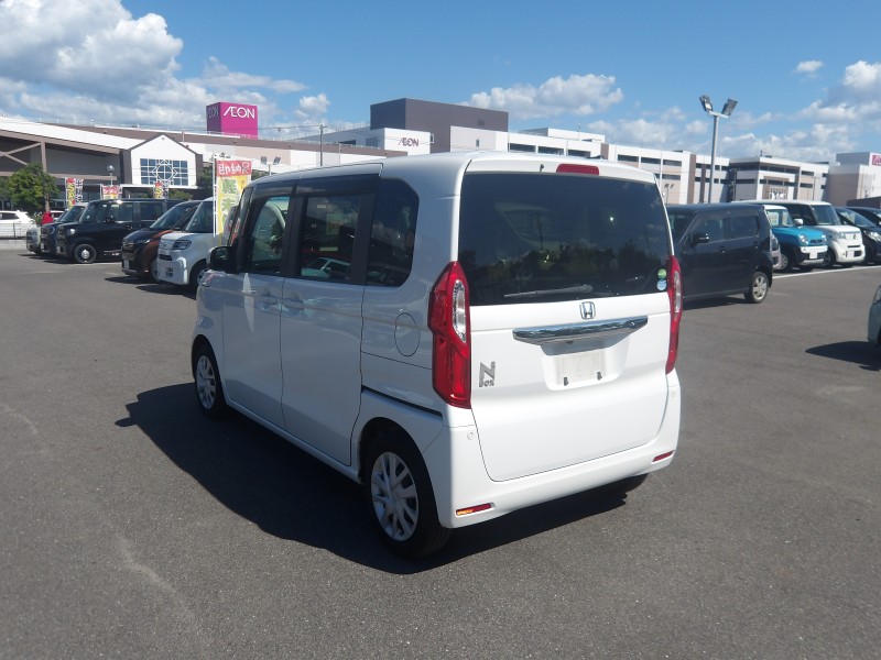ホンダ N BOX 18枚目