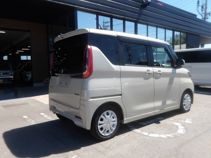 ニッサン ルークス 4枚目