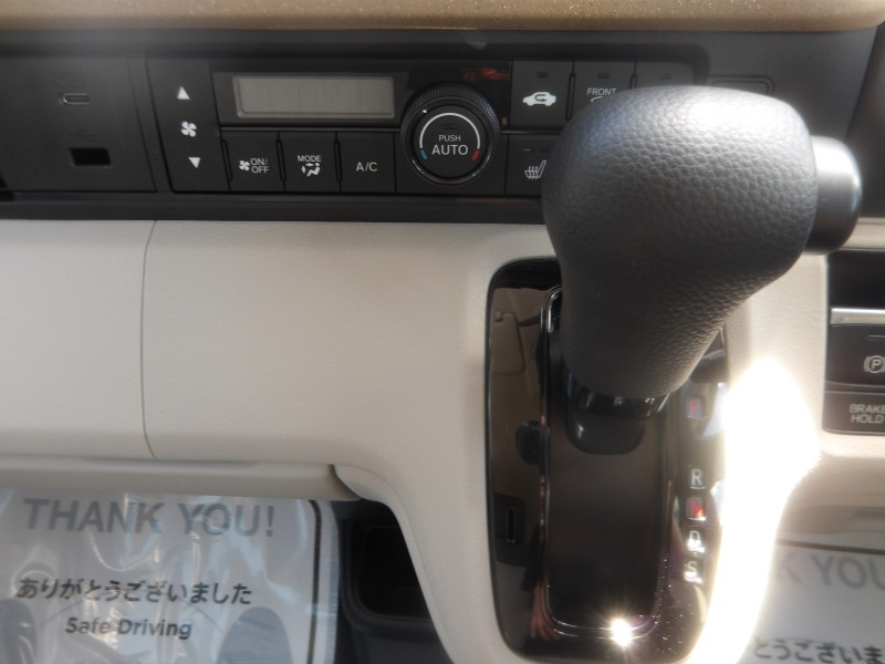 ホンダ N BOX 18枚目