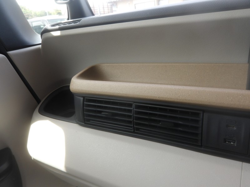ホンダ N BOX 9枚目
