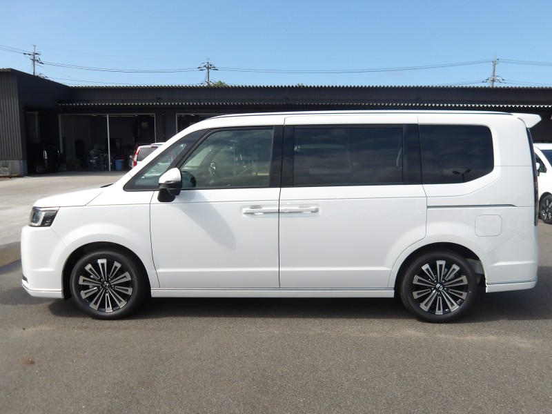 ホンダ ステップワゴンスパーダ 7枚目