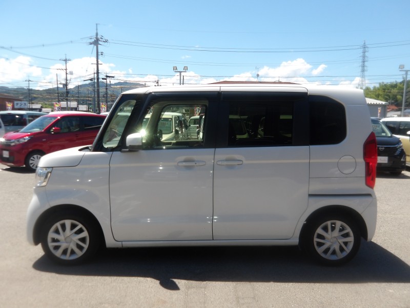 ホンダ N BOX 18枚目
