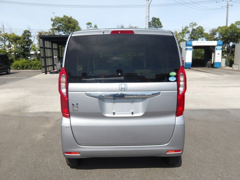 ホンダ N BOX 18枚目