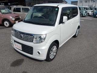 ニッサン モコ