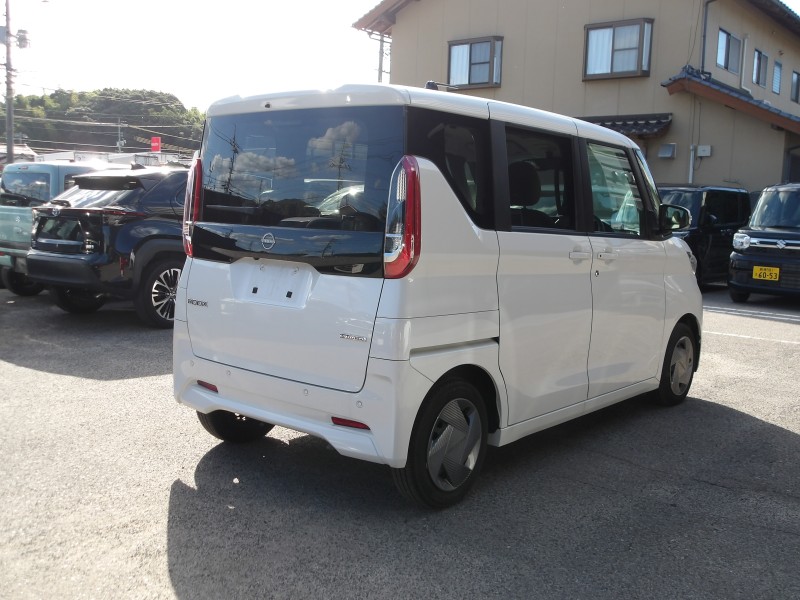 ニッサン ルークス 4枚目