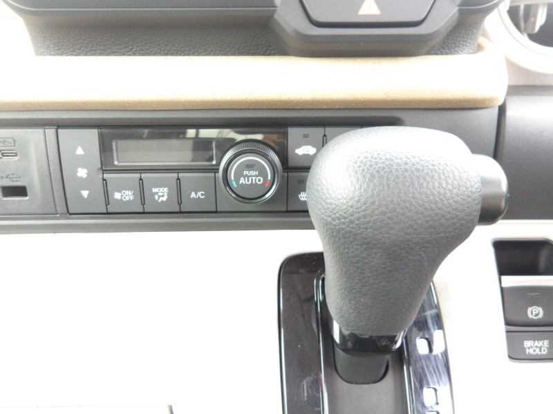 ホンダ N BOX 16枚目