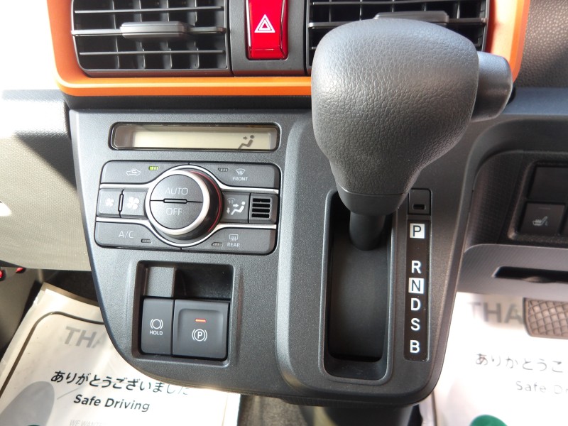 ダイハツ タントファンクロス 9枚目
