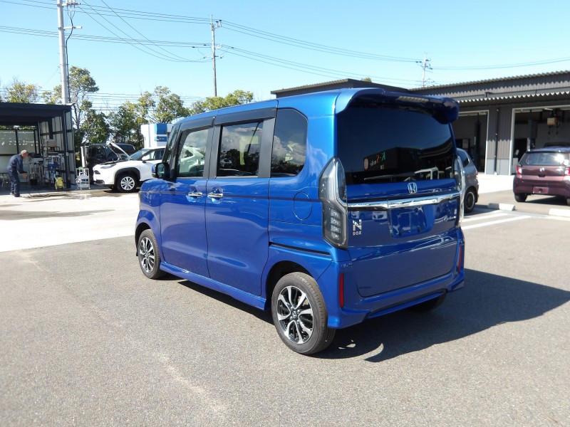 ホンダ N BOX 18枚目