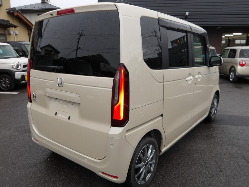 ホンダ N BOX 4枚目